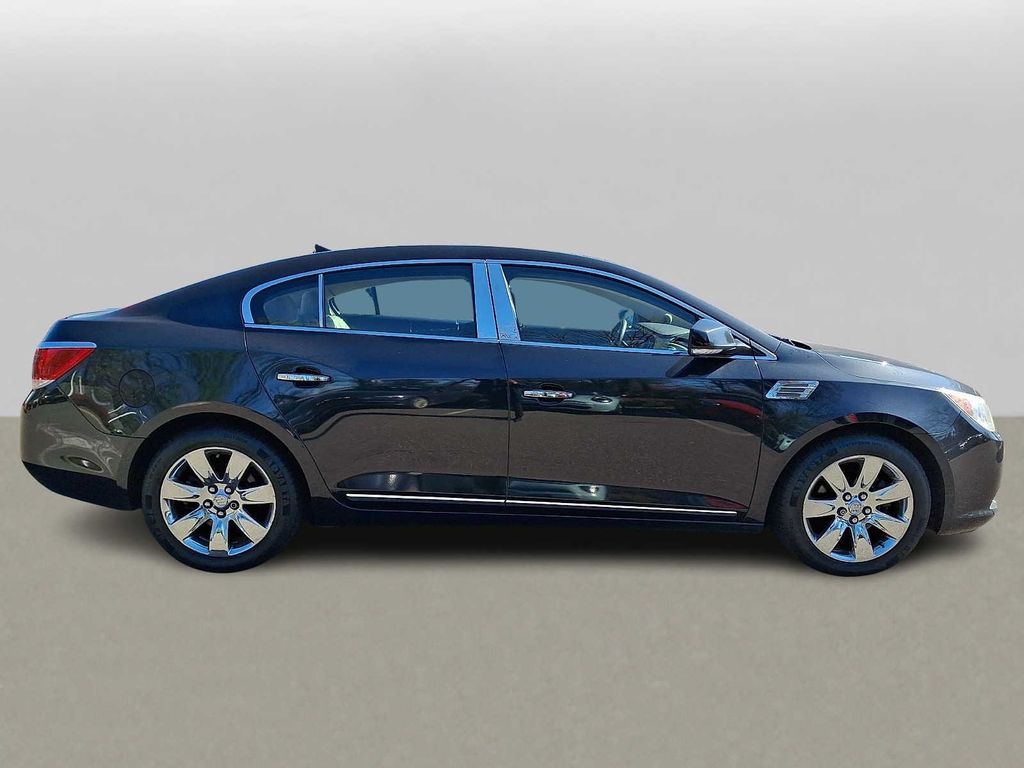 Thumbnail: 2010 Buick LaCrosse - 4