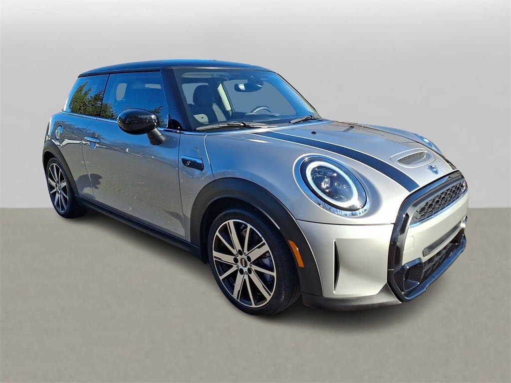 Thumbnail: 2024 MINI Cooper Hardtop - 3