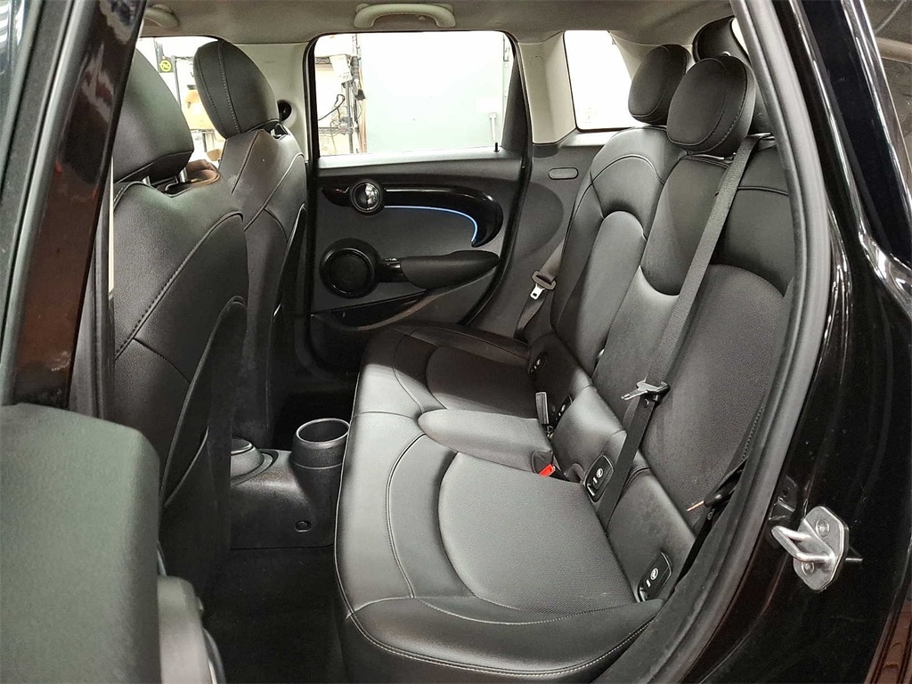 Thumbnail: 2023 MINI Cooper Hardtop - 8