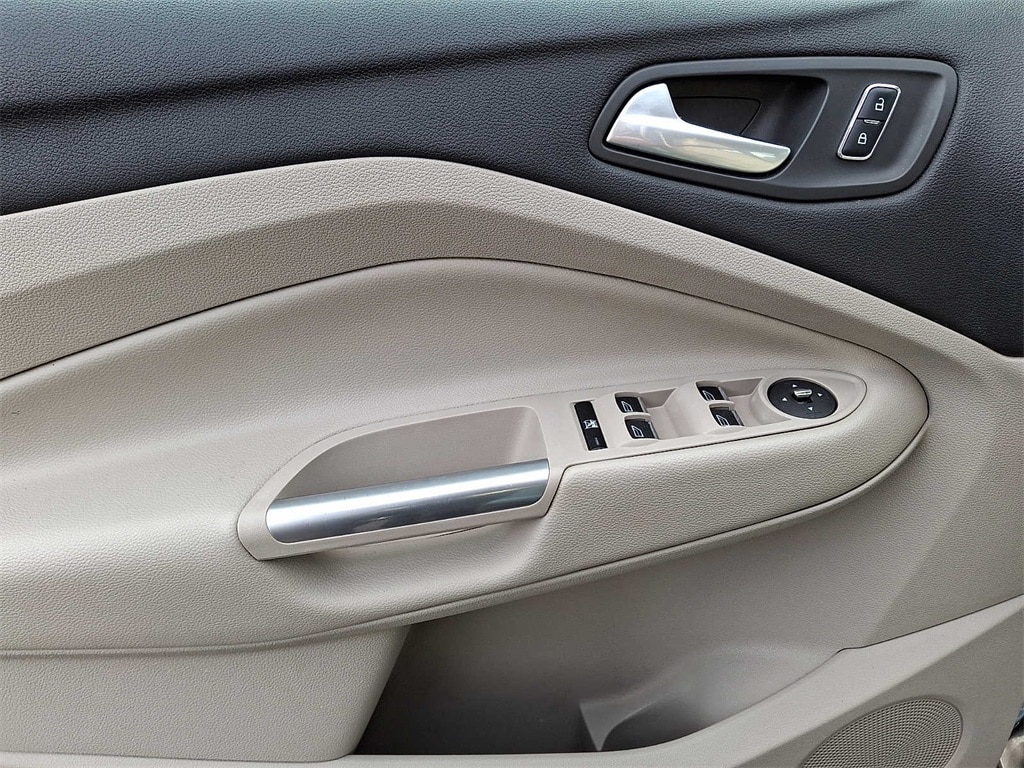 Thumbnail: 2014 Ford C-Max - 8