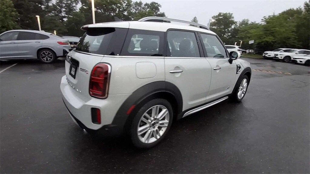 2023 MINI Cooper Countryman Signature 8