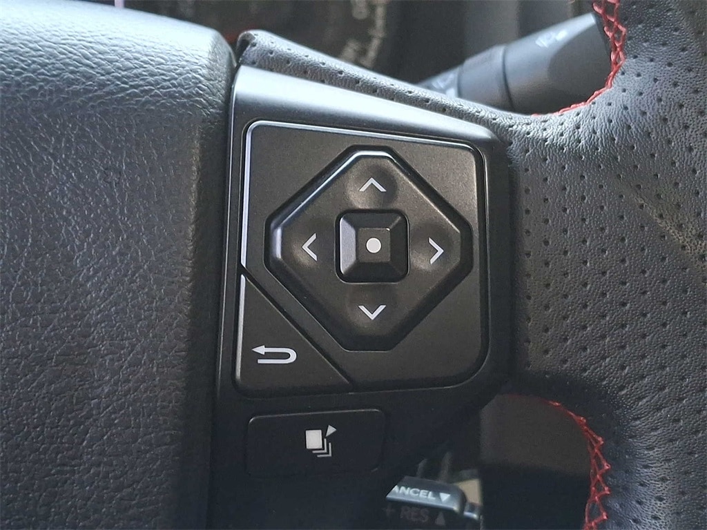 Thumbnail: 2020 Toyota Tacoma - 15