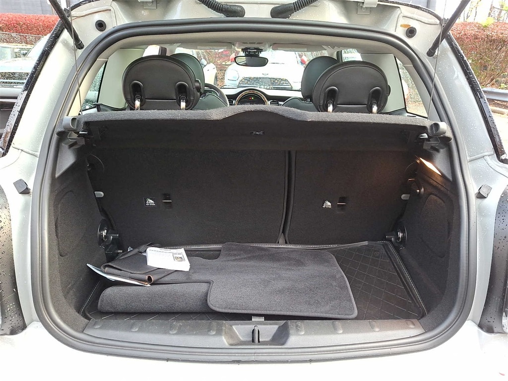 Thumbnail: 2023 MINI Cooper Hardtop - 27