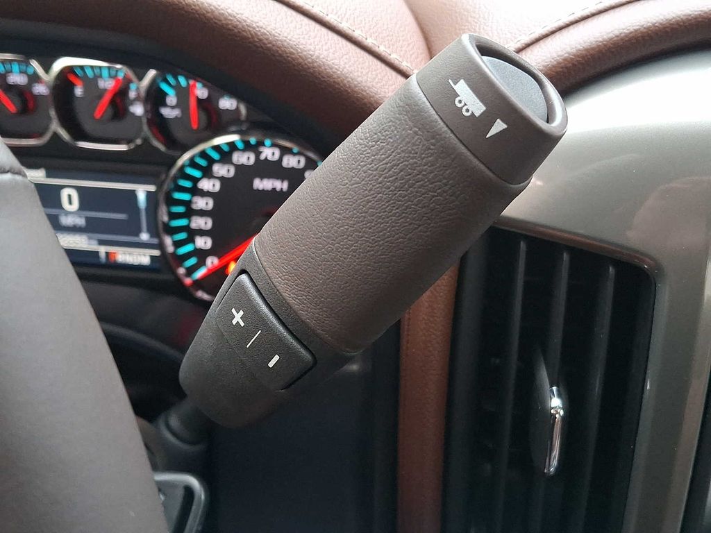 Thumbnail: 2015 Chevrolet Silverado 1500 - 12