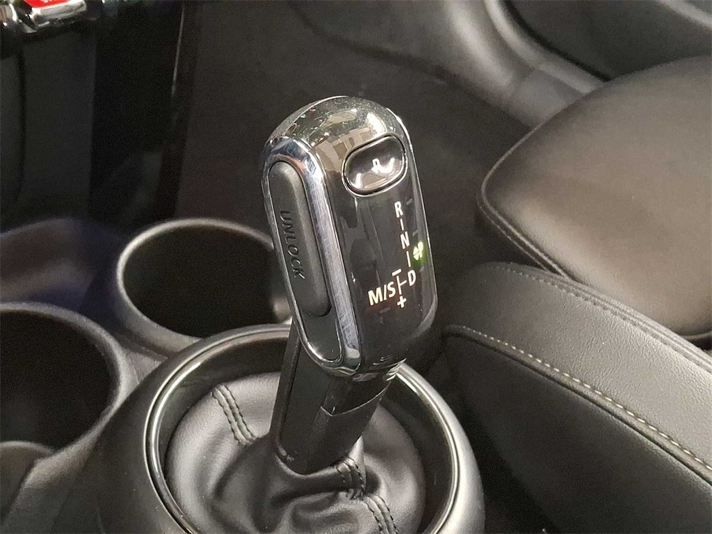 Thumbnail: 2023 MINI Cooper Convertible - 14