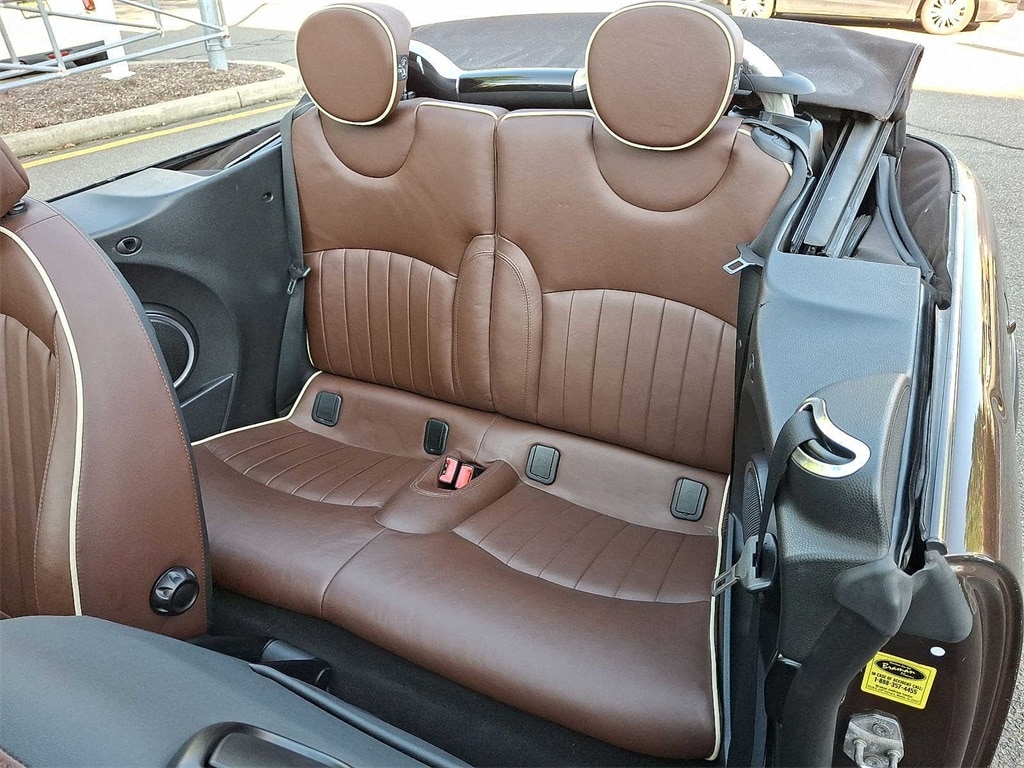Thumbnail: 2011 MINI Cooper - 19