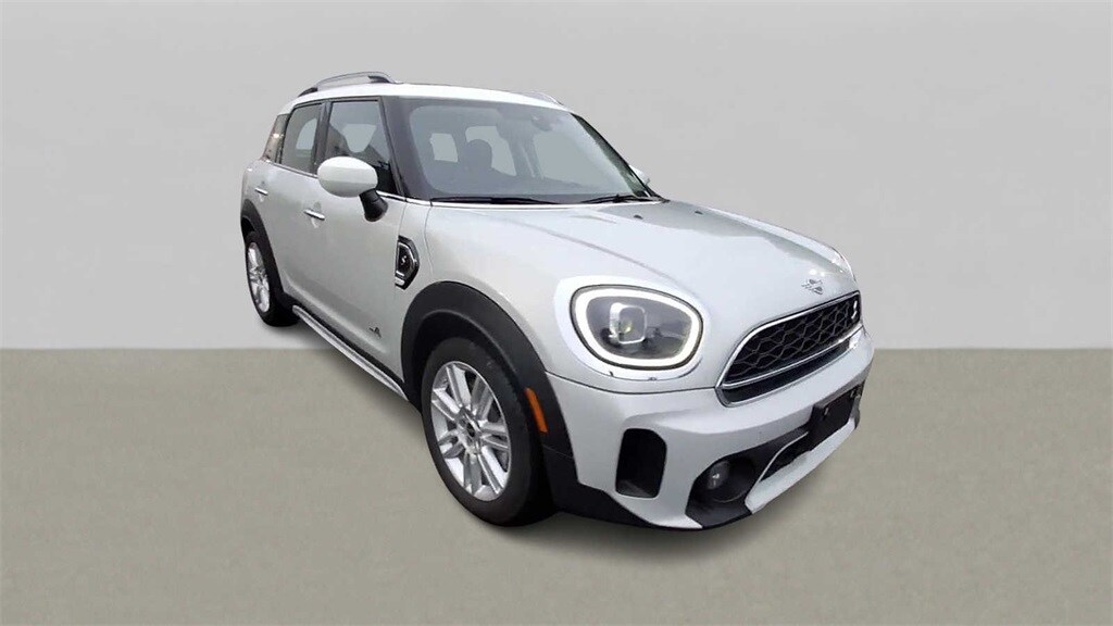 2023 MINI Cooper Countryman Signature 2