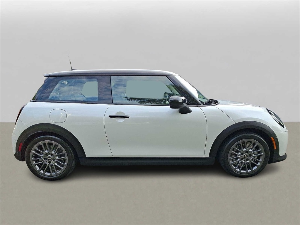 Thumbnail: 2025 MINI Cooper Hardtop - 4