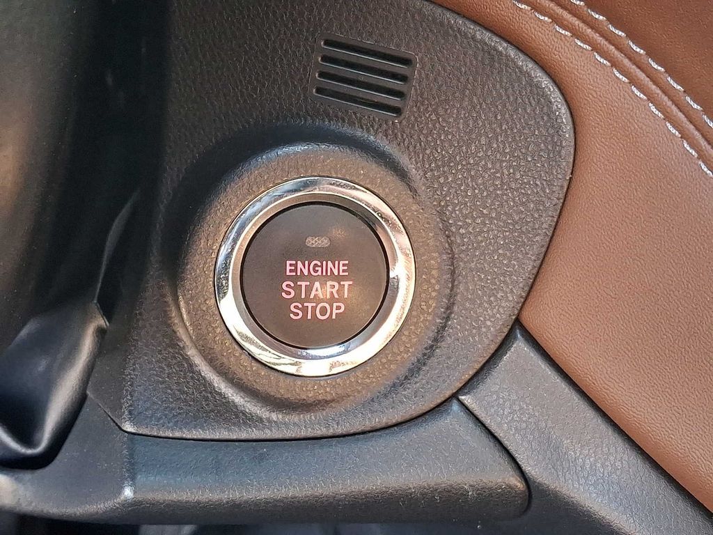 Thumbnail: 2022 Subaru Outback - 21