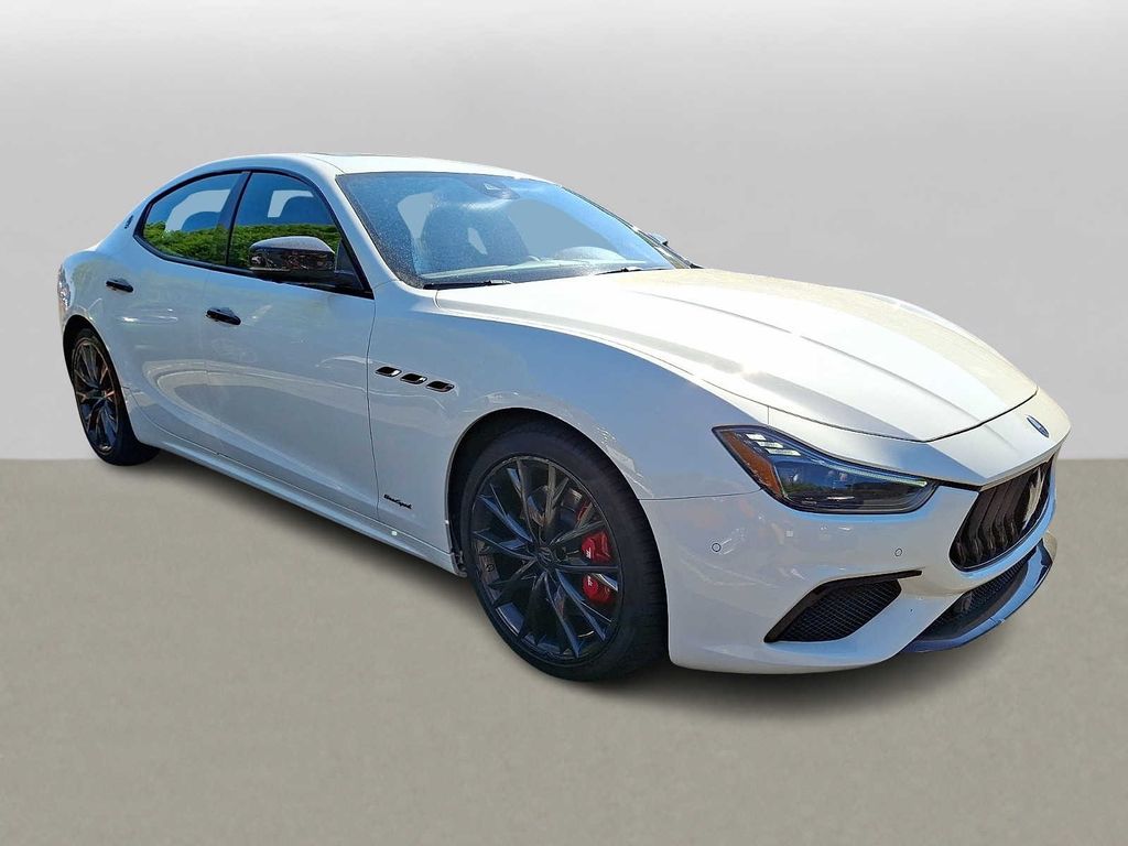 Thumbnail: 2019 Maserati Ghibli - 3