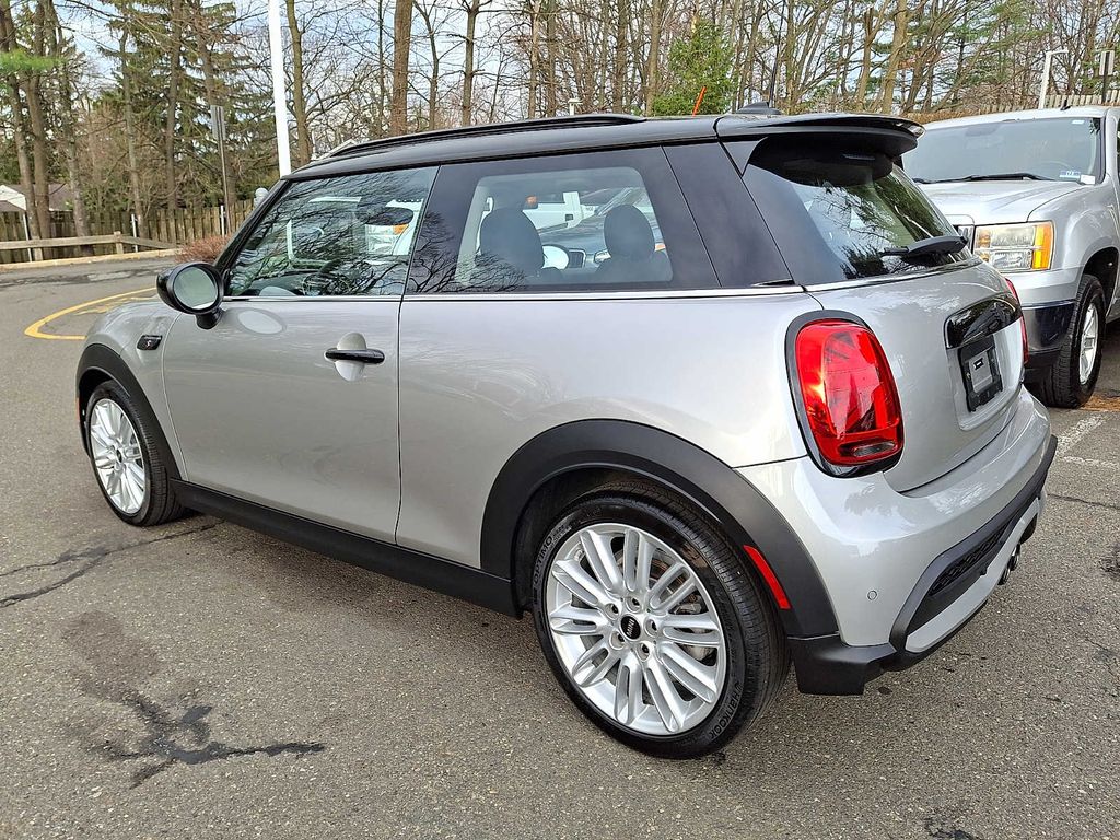 Thumbnail: 2024 MINI Cooper Hardtop - 6