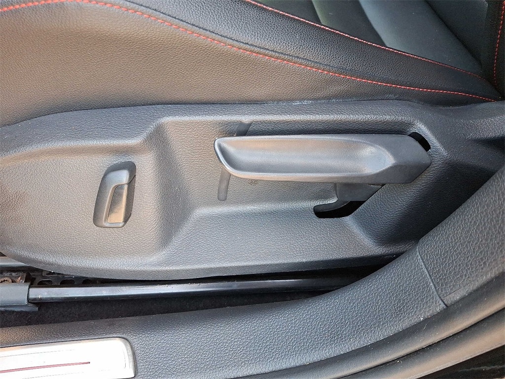 2017 Volkswagen Golf GTI SE 11