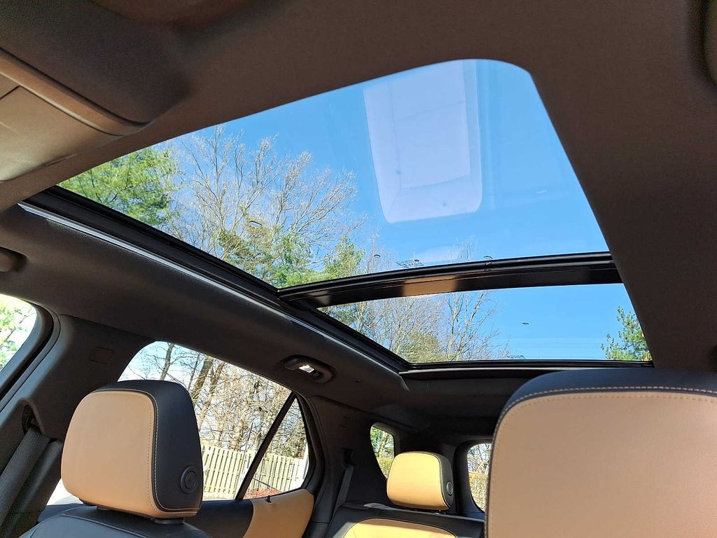 Thumbnail: 2020 Chevrolet Equinox - 12