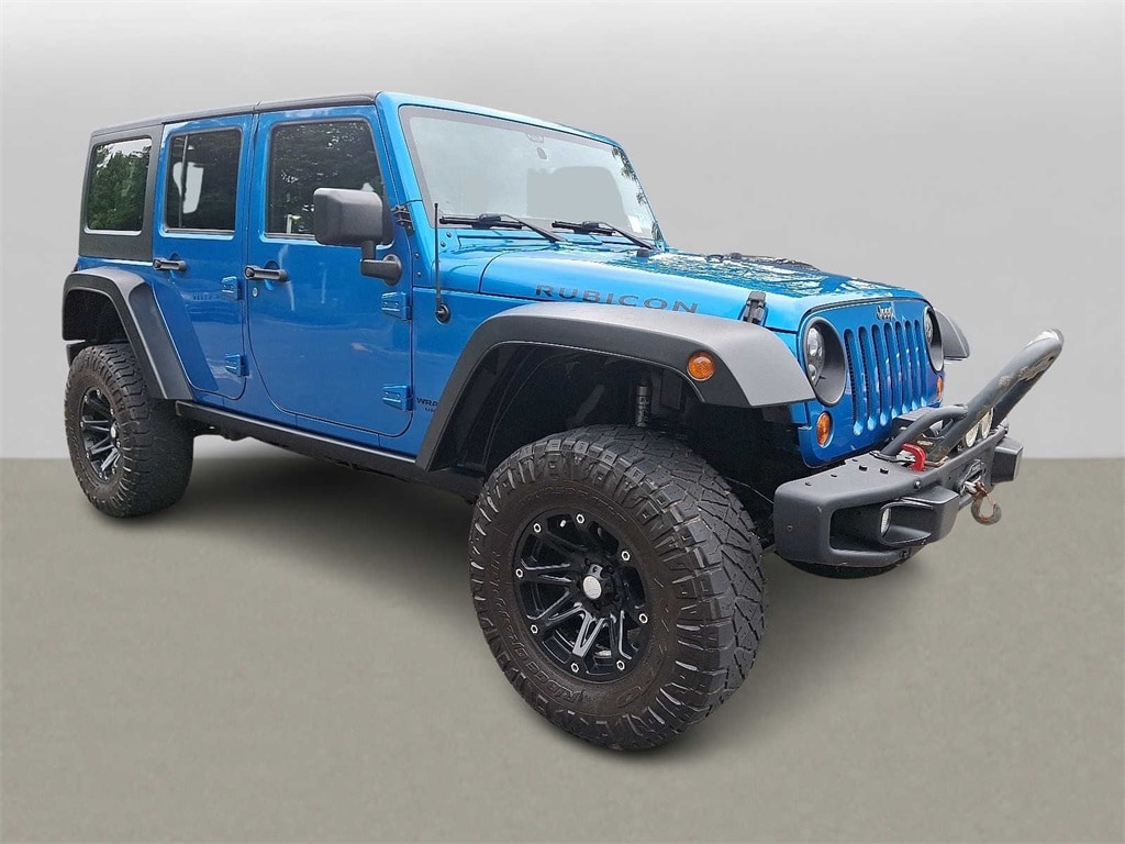 Thumbnail: 2015 Jeep Wrangler - 3