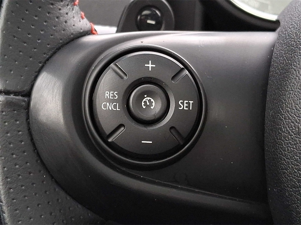 Thumbnail: 2019 MINI Cooper Countryman - 16