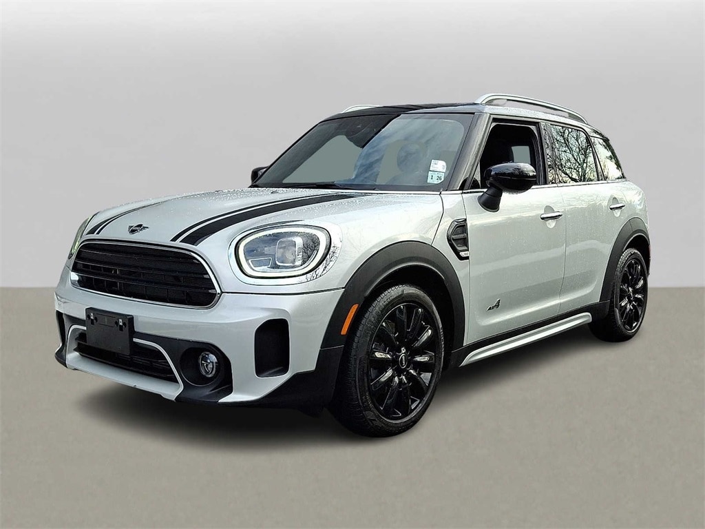 2021 MINI Countryman Oxford Edition's photo
