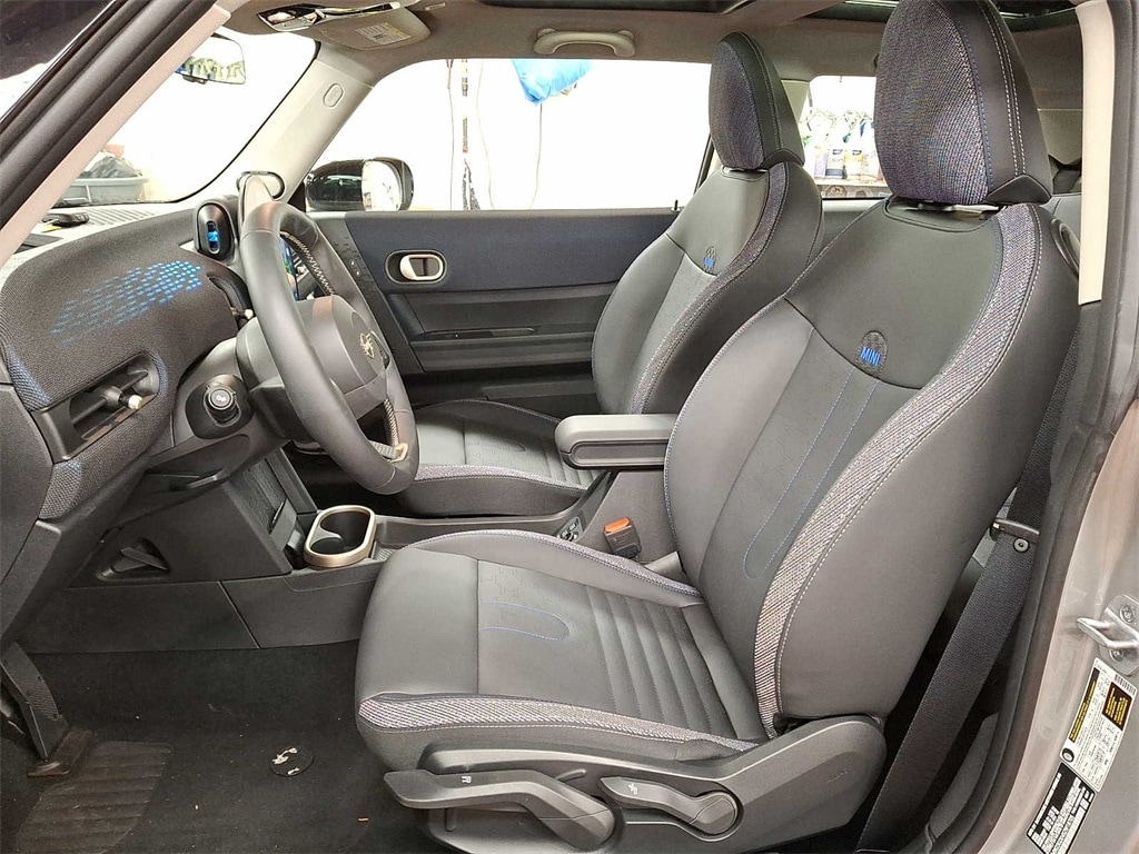 Thumbnail: 2025 MINI Cooper Hardtop - 12