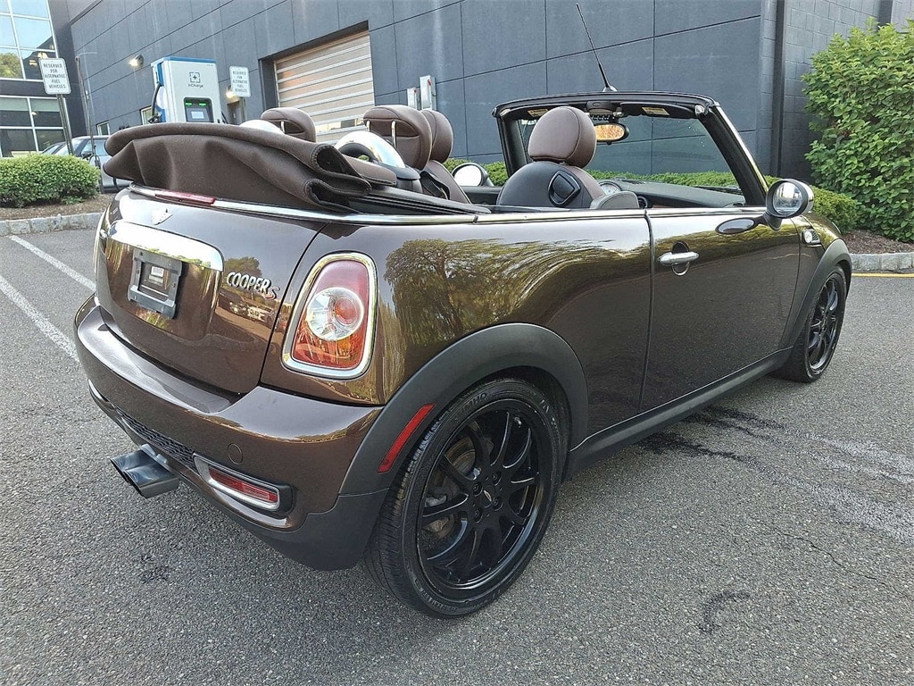 Thumbnail: 2011 MINI Cooper - 24
