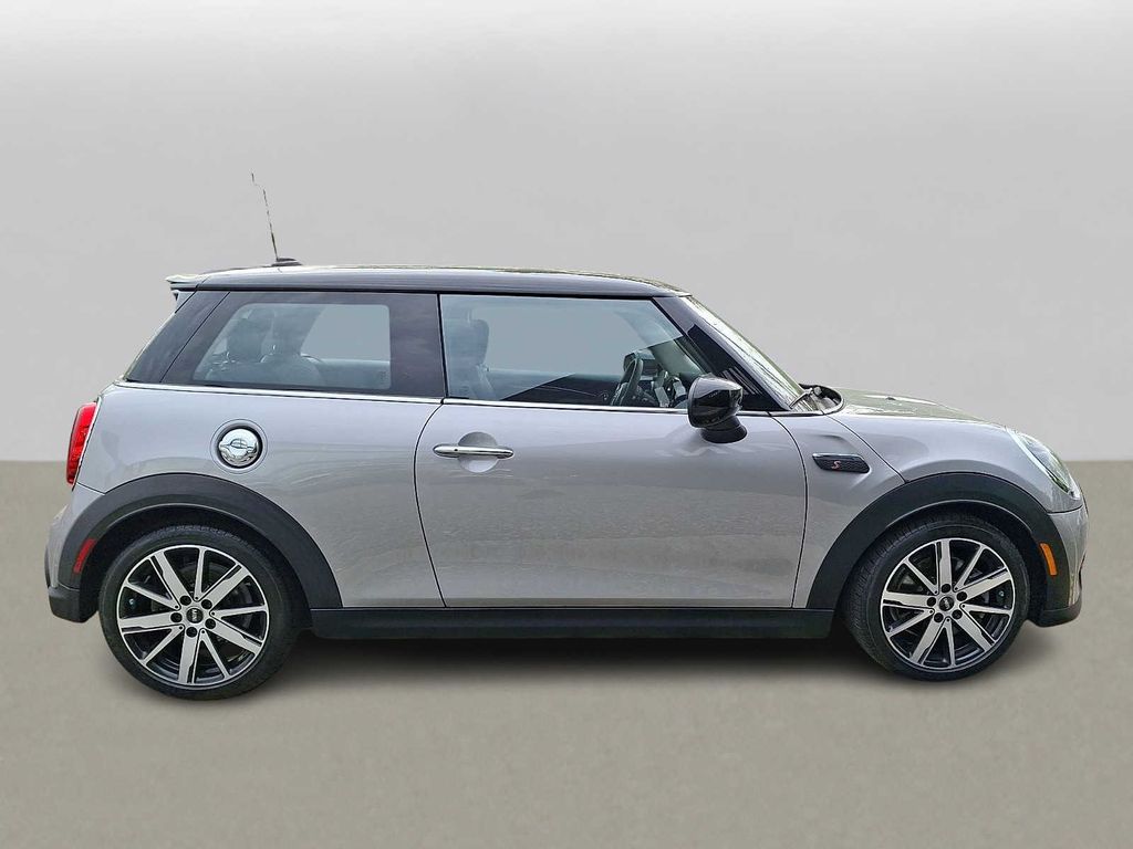 Thumbnail: 2024 MINI Cooper Hardtop - 4