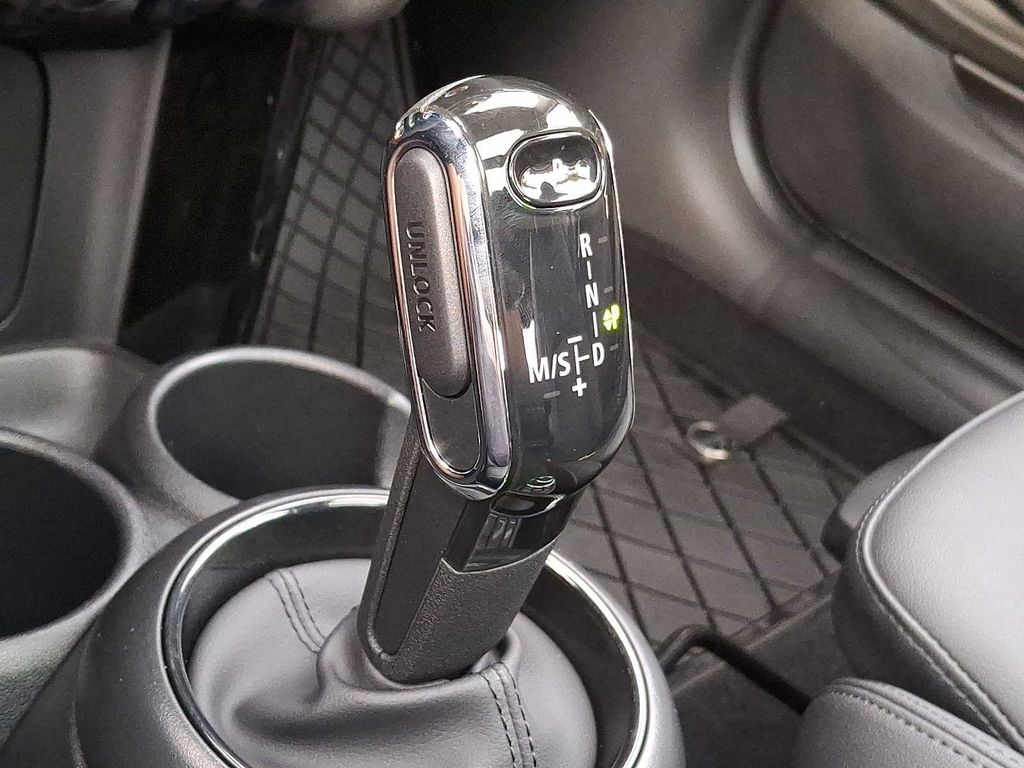 Thumbnail: 2024 MINI Cooper Hardtop - 13