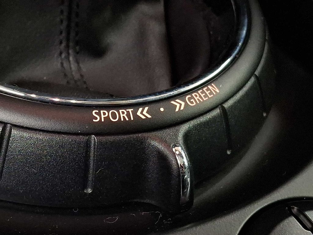 Thumbnail: 2017 MINI Cooper Clubman - 20