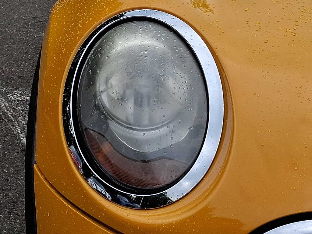 Thumbnail: 2014 MINI Cooper Hardtop - 8