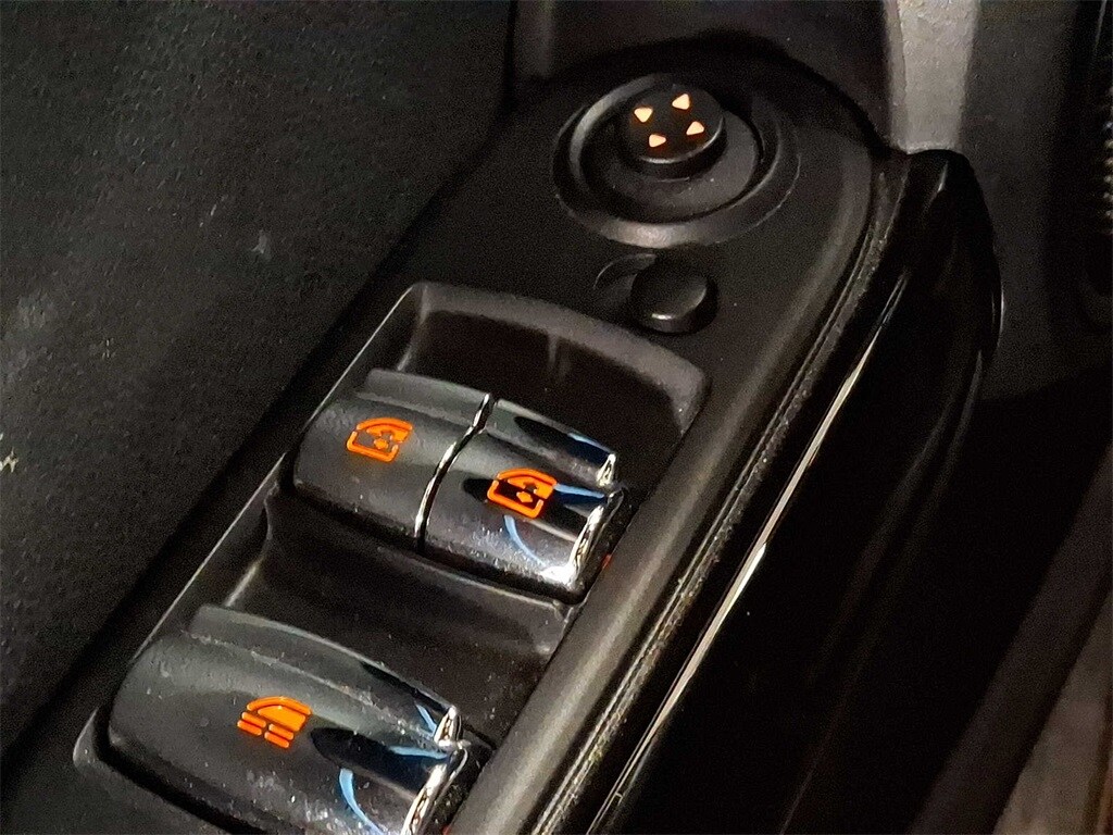 Thumbnail: 2022 MINI Cooper Convertible - 21