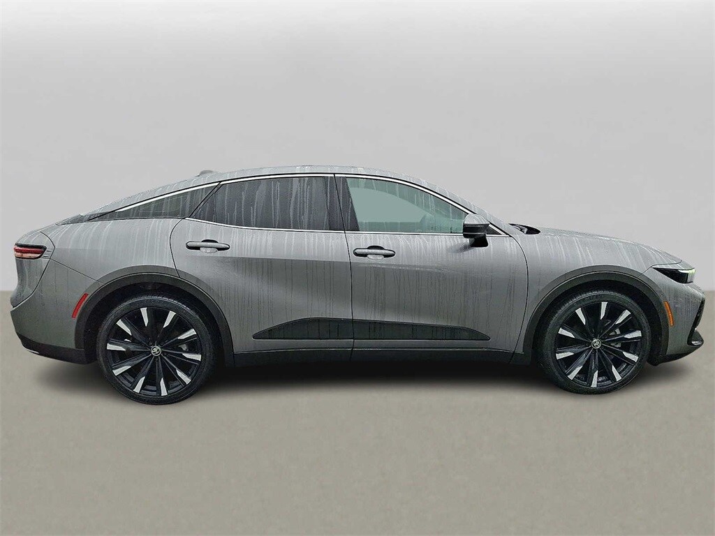 2024 Toyota Crown Platinum photo 4