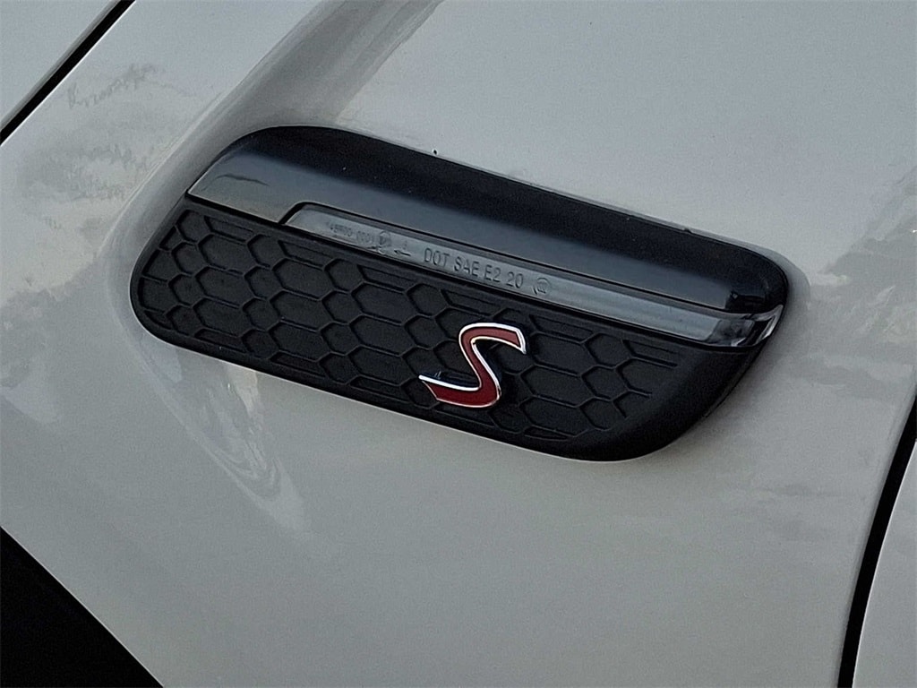 Thumbnail: 2023 MINI Cooper Convertible - 25