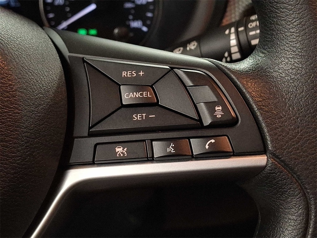 Thumbnail: 2021 Nissan Kicks - 18