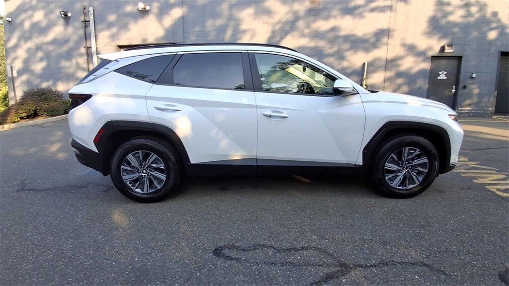 Thumbnail: 2022 Hyundai Tucson - 9
