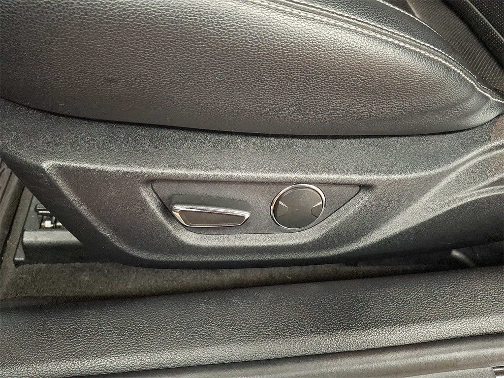 Thumbnail: 2015 Ford Mustang - 13