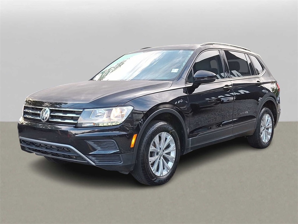 Thumbnail: 2020 Volkswagen Tiguan - 1