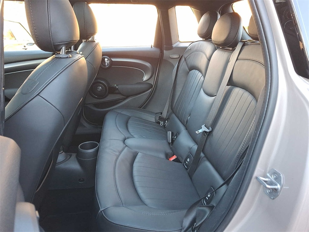 Thumbnail: 2024 MINI Cooper Hardtop - 8