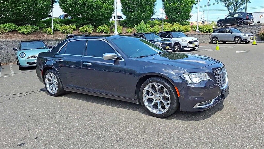 Thumbnail: 2018 Chrysler 300 - 6