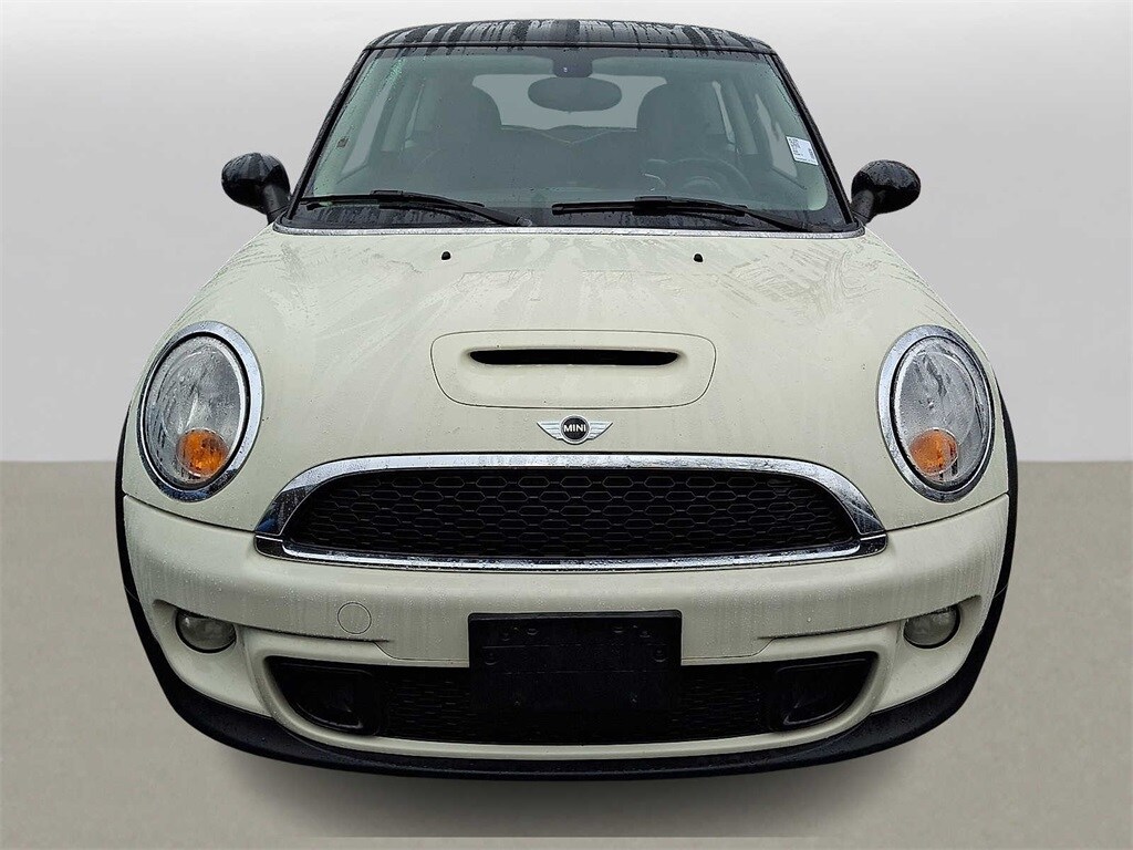 2013 Mini Cooper Hardtop S photo 2