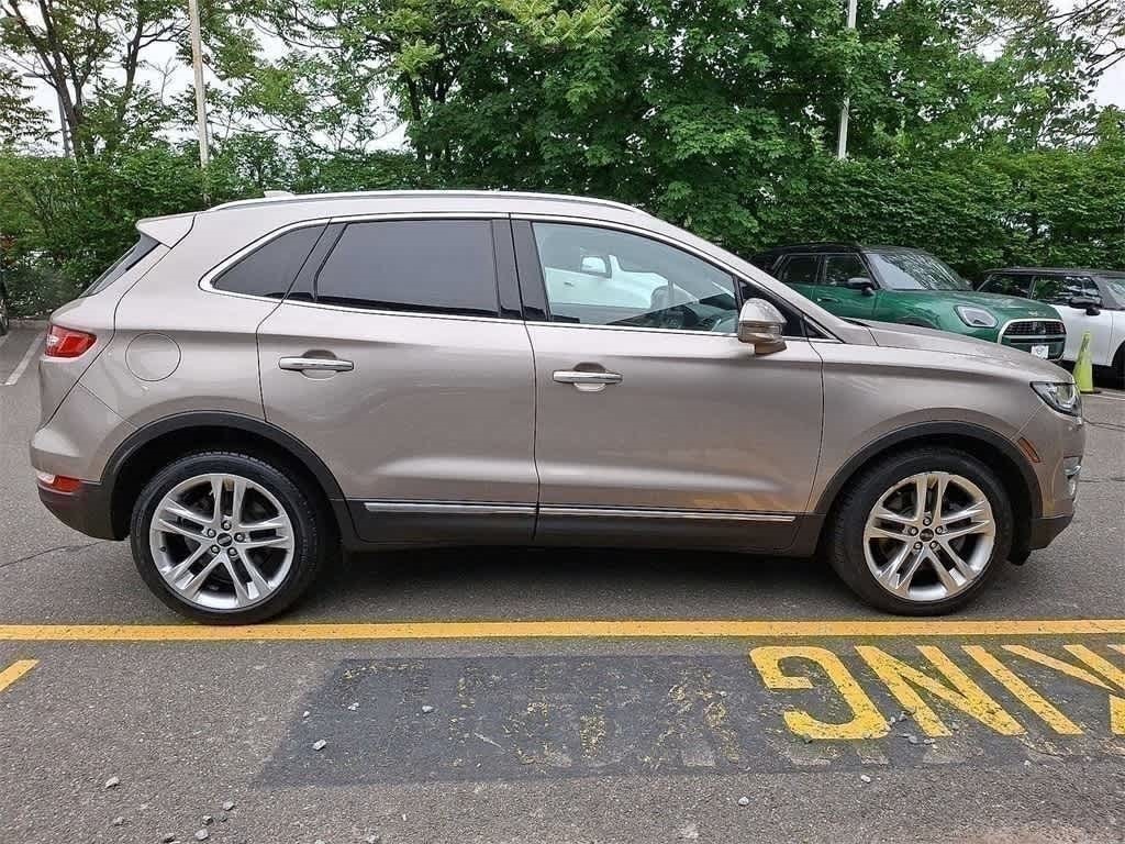 Thumbnail: 2019 Lincoln MKC - 25