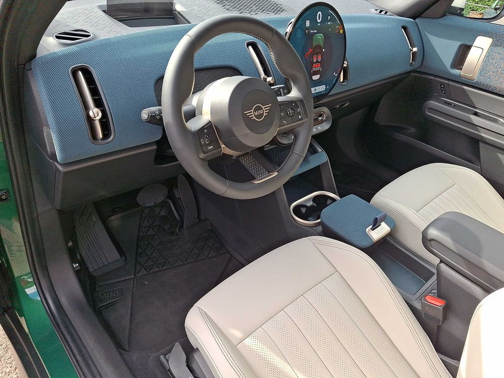 Thumbnail: 2026 MINI Cooper Countryman - 9