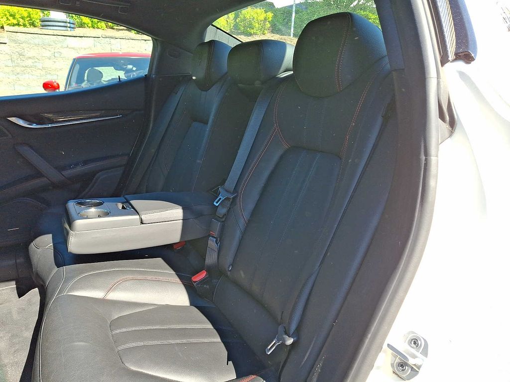 Thumbnail: 2019 Maserati Ghibli - 5