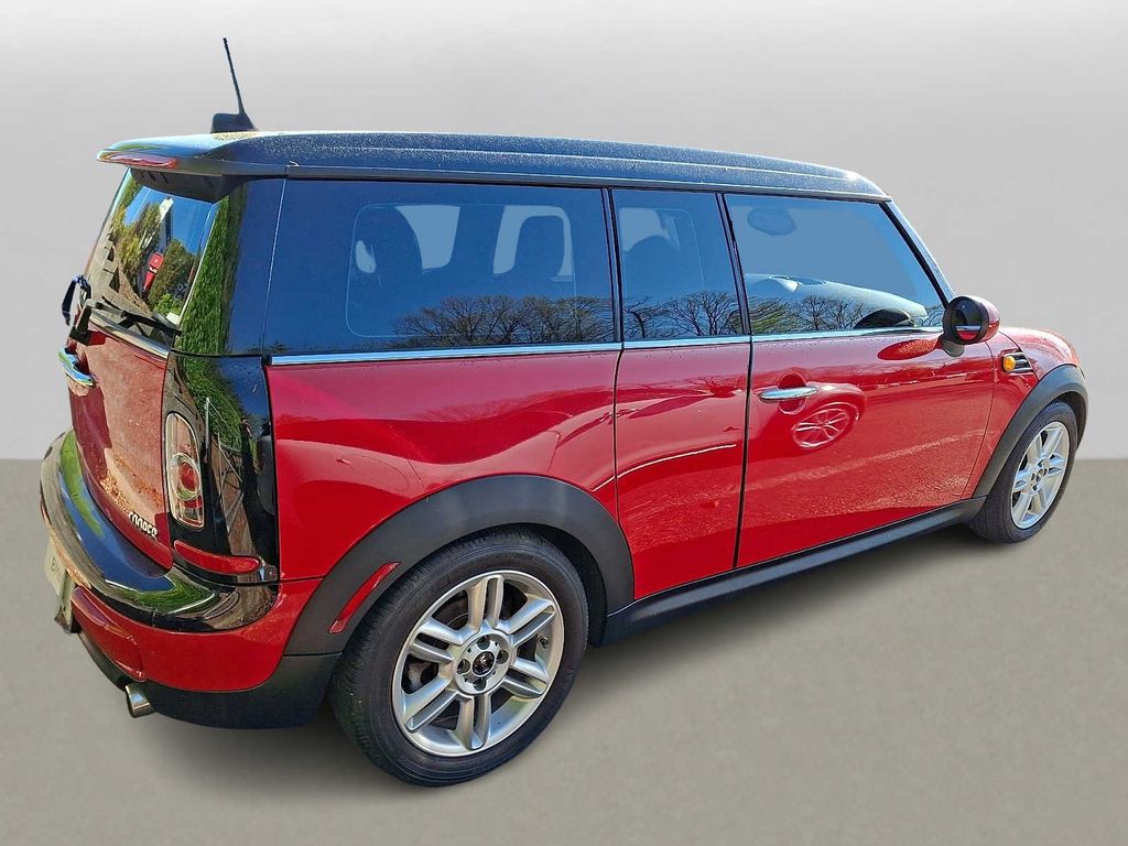 Thumbnail: 2011 MINI Cooper Clubman - 4