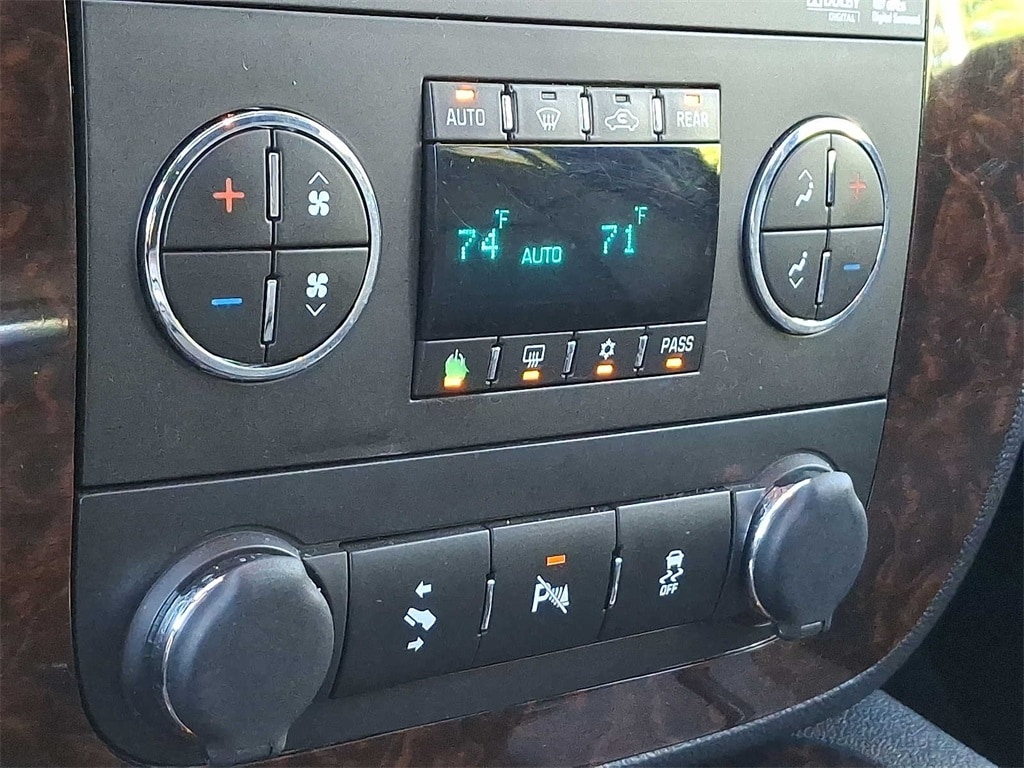 Thumbnail: 2014 GMC Yukon - 15