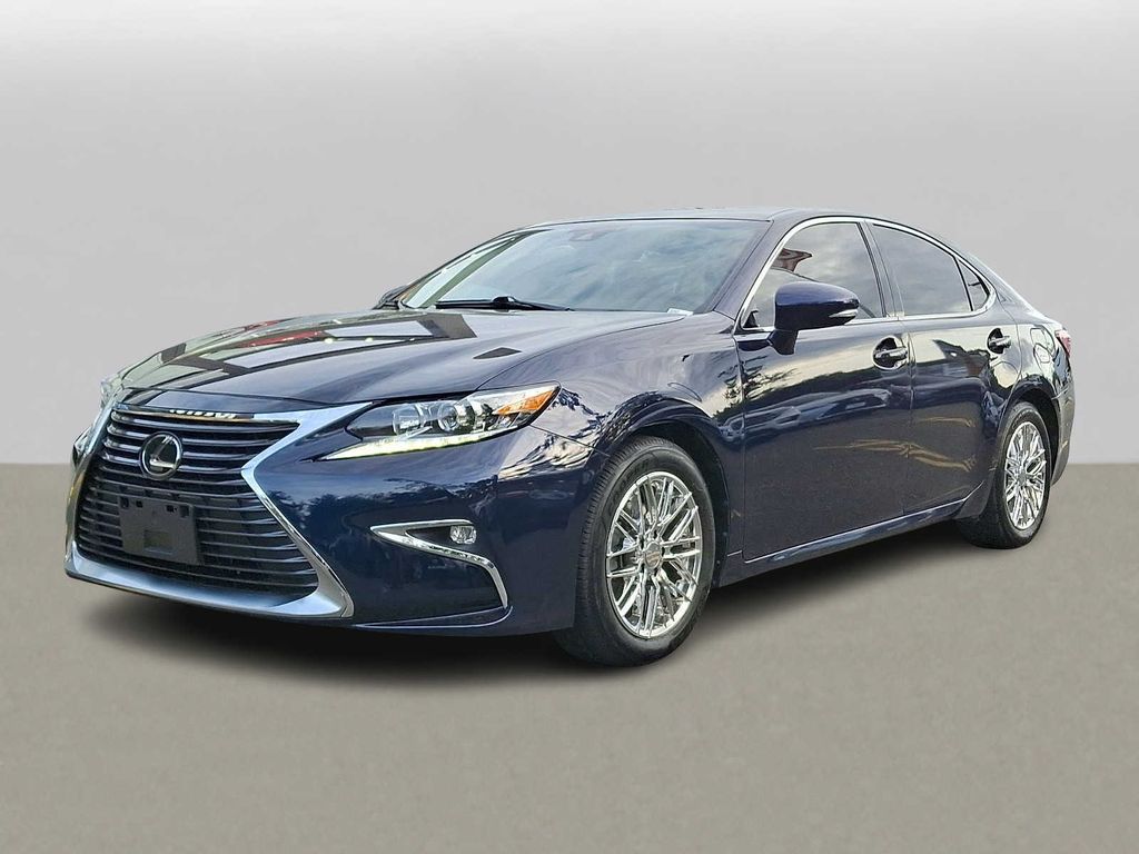 2017 Lexus ES 350 350's photo