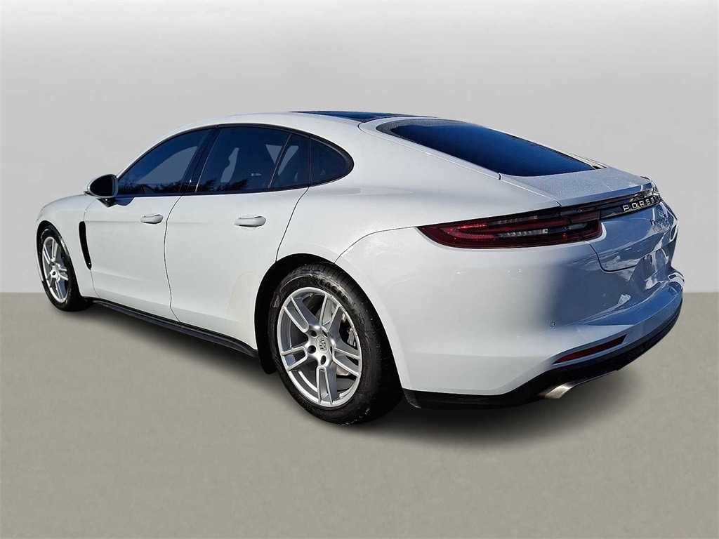 Thumbnail: 2018 Porsche Panamera - 5