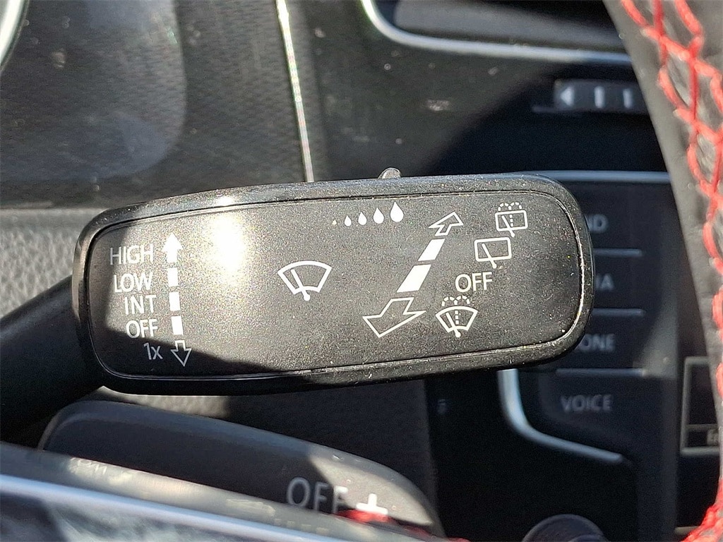 2017 Volkswagen Golf GTI SE 25