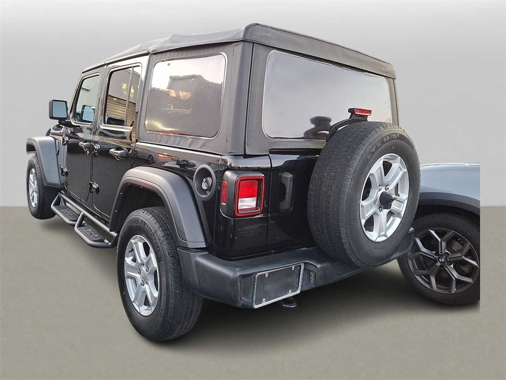 Thumbnail: 2021 Jeep Wrangler - 5