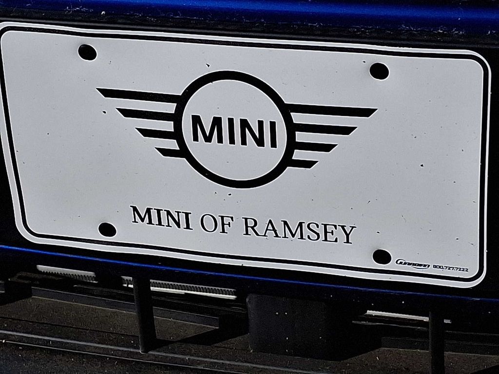 Thumbnail: 2023 MINI Cooper Hardtop - 30