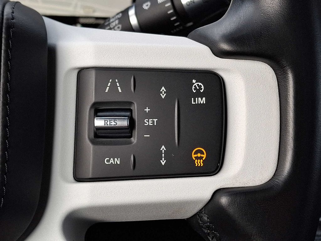 Thumbnail: 2021 Land Rover Defender - 18