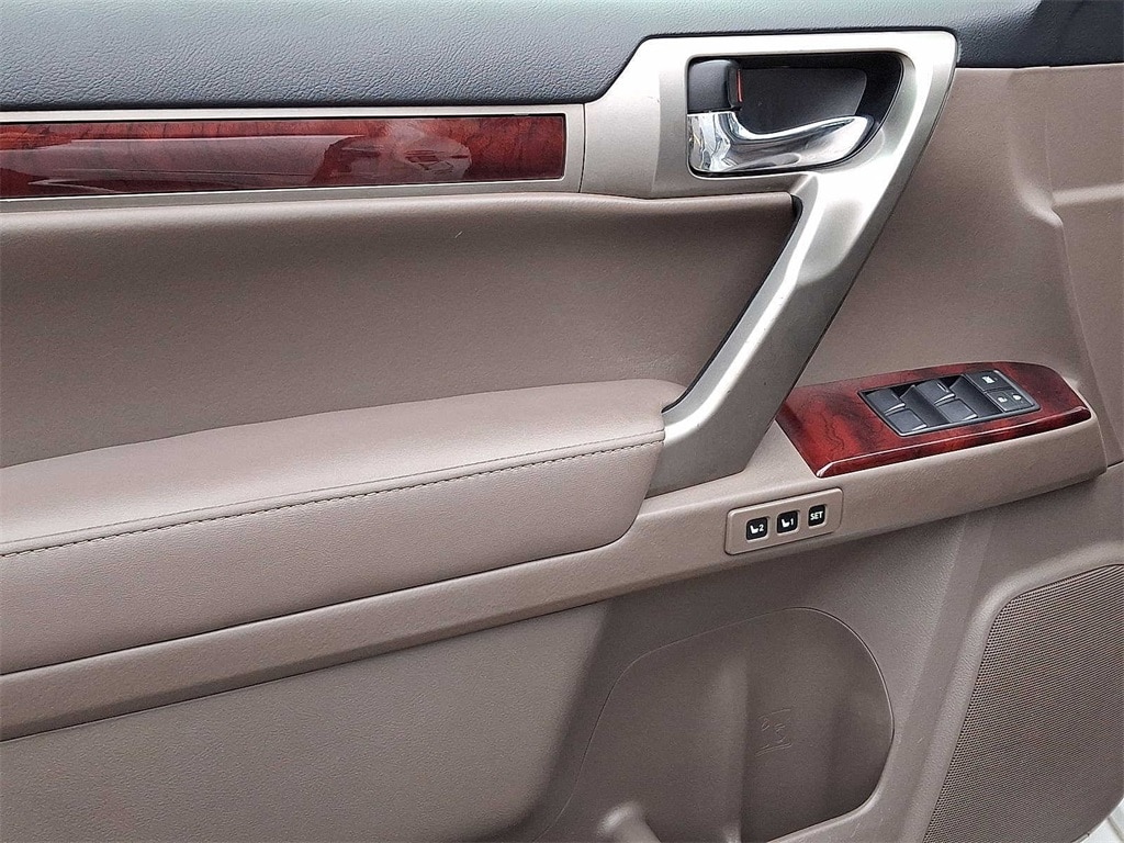 Thumbnail: 2012 Lexus GX - 10