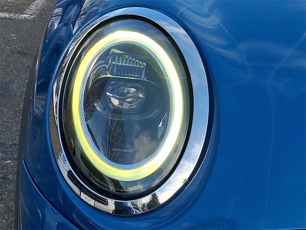 Thumbnail: 2023 MINI Cooper Hardtop - 7