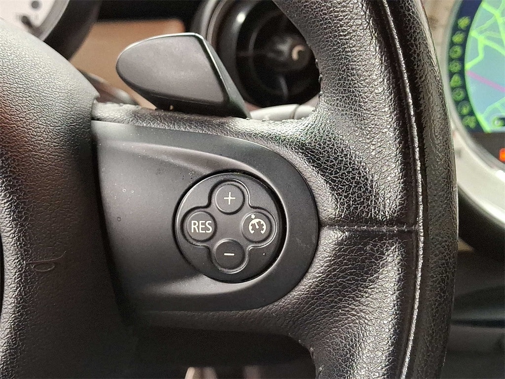 2013 MINI Cooper Base 21